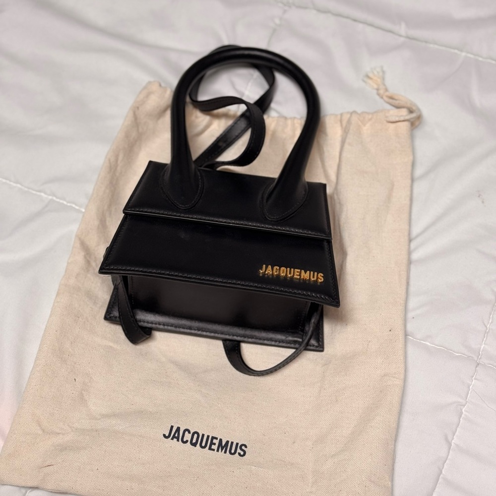 Jacquemus- Le Chiquito moyen ✨